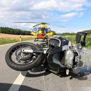 Unfall bei Oberfellendorf - zwei Schwerverletzte