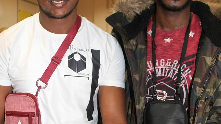 Alibona Abdulahi Mumed und Hamza Aliyi Abdukarim aus &Auml;thiopien haben "Mukaka" mitgebracht.