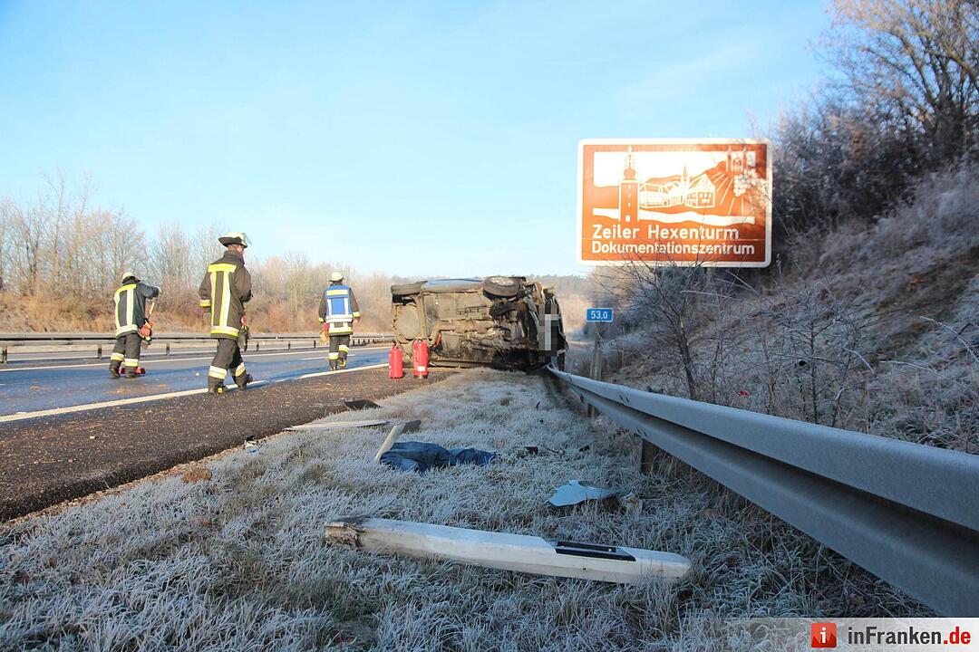 Betrunkene überschlägt sich mit Pkw auf A70