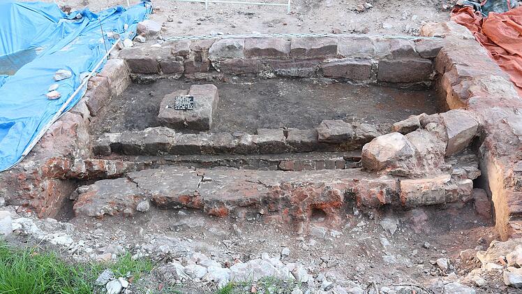 Nürnberg: Archäologen entdecken Fußbodenheizung aus dem Mittelalter - "Luxusausstattung"