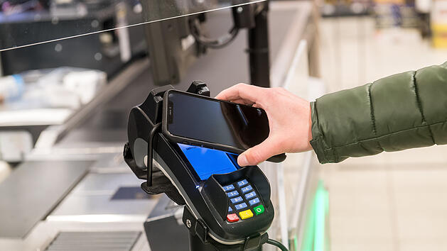 Kontaktloses Bezahlen, Handy, Smartphone, Abofalle