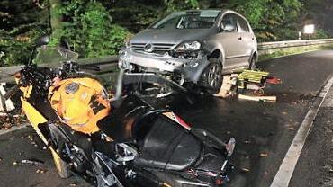 Mit diesem Motorrad prallte der 17-J&auml;hrige gegen den VW Golf.