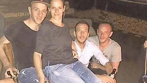 Die Cannones - links Fabio mit Schwester Stefania, darunter Gerado mit Bruder Marco - wollen heute Abend feiern.