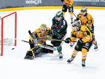 N&auml;chste Verletzung: Zw&ouml;lf H&ouml;chstadter beugen sich F&uuml;ssen