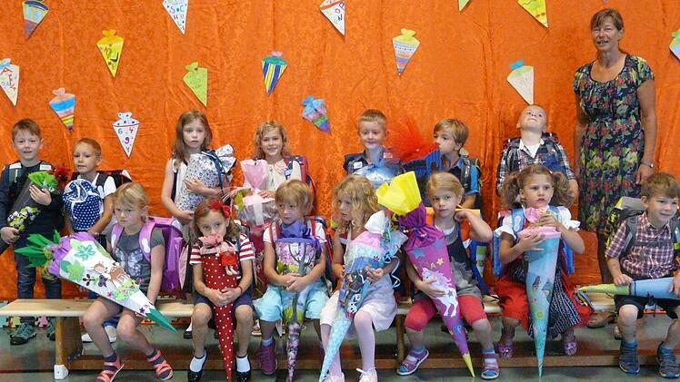 Die Schulanfänger der Theodor-Heublein-Schule Kulmbach-Melkendorf mit Lehrerin Birgit Baumann.  Foto: privat