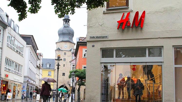 Die H&M-Filiale in Coburg befindet sich an der Ecke Spitalgasse/Große Johannisgasse. Foto: Jochen Berger