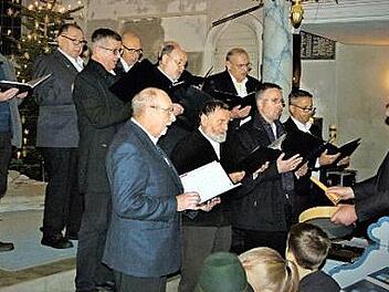 Der Männerchor Stammbach bereicherte das Konzert. Foto: Werner Reißaus