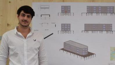 Timy Atay könnte sich ein halbrundes Gebäude vorstellen, das Gastronomie beherbergt. Foto: Mario Pfeuffer