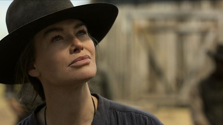 Lena Headey verbreitete als Game of Thrones"-Tyrannin Angst und Schrecken. In der Westernserie "The Abandons" sucht sie lieber Gerechtigkeit.