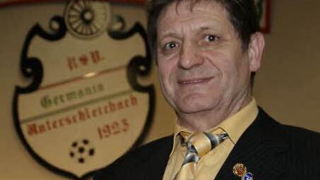 Franz Klein ist das neue Ehrenmitglied des RSV Unterschleichach. Ob beim Bau von Sportplatz und Radsporthalle, als Vorsitzender, Kassier oder Beisitzer - Franz Klein engagiert sich seit Jahrzehnten mit Herzblut für den RSV und gab diese Begeisterung an seine ganze Familie weiter.  Foto: sw