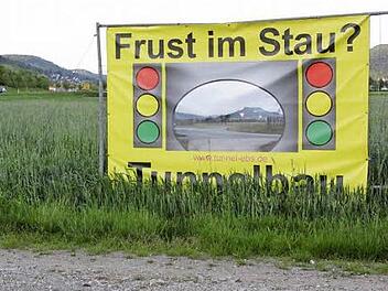 Die Tunnel-Lösung als Umgehung ist noch fern.  Foto: Josef Hofbauer