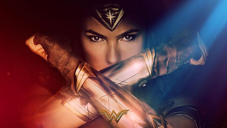 Als Vorlage f&uuml;r die filmische Wonder Woman Diana Prince (Gal Gadot) diente die gleichnamige Figur aus den DC Comics.