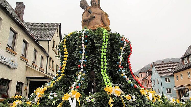 Der Osterbrunnen in Kasendorf Foto: Ferdinand Merzbach