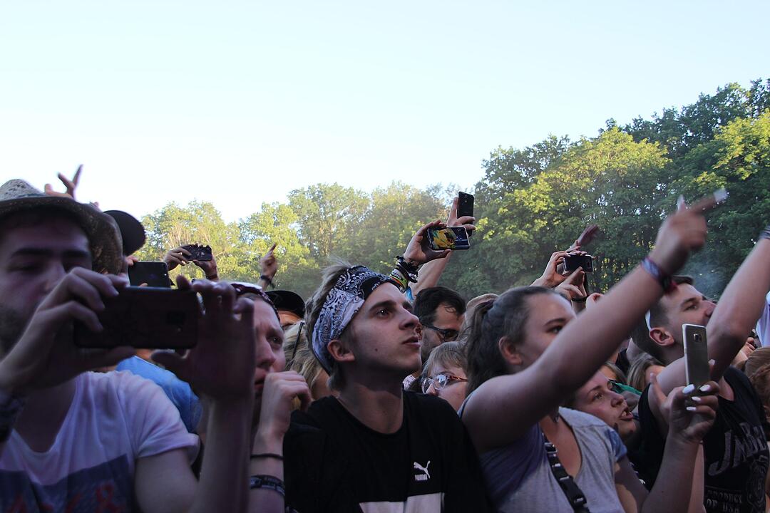 BONEZ MC und RAF Camora bringen die Meute bei Rock im Park 2019 zum eskalieren