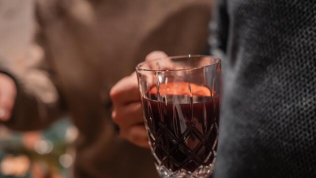 W&auml;rmend und aromatisch schmecken Gl&uuml;hweine vom Winzer.