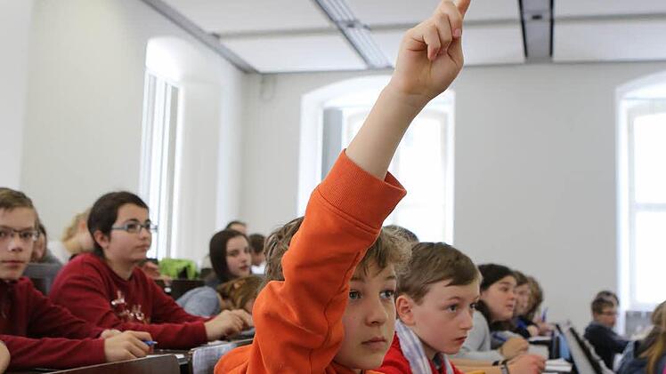 Am Samstag drehte sich in der Kinder-Uni alles um die Frage: "Steckt Deutschland in einer ,Flüchtlingskrise‘?" Foto: Barbara Herbst