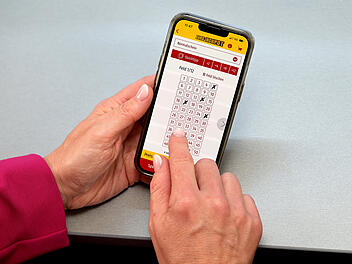 Bayern: Seniorin gewinnt &uuml;ber 3  Millionen Euro im Lotto