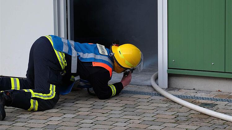 Eindrücke von der Feuerwehrübung in Sulzthal. Foto: Gerd Schaar