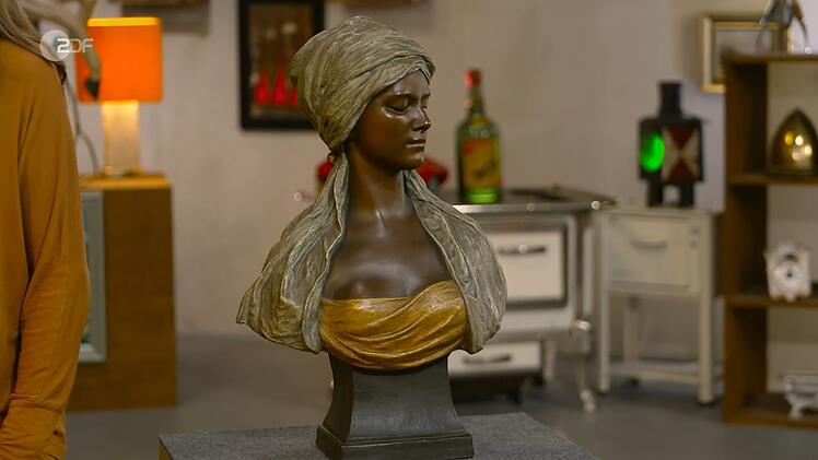 Die Terrakotta-Büste "Die Bulgarin" von Goldscheider aus dem Jahr 1897 bewertete der Experte mit 1.100 bis 1.200 Euro. David Suppes bezahlte 1.500 Euro.