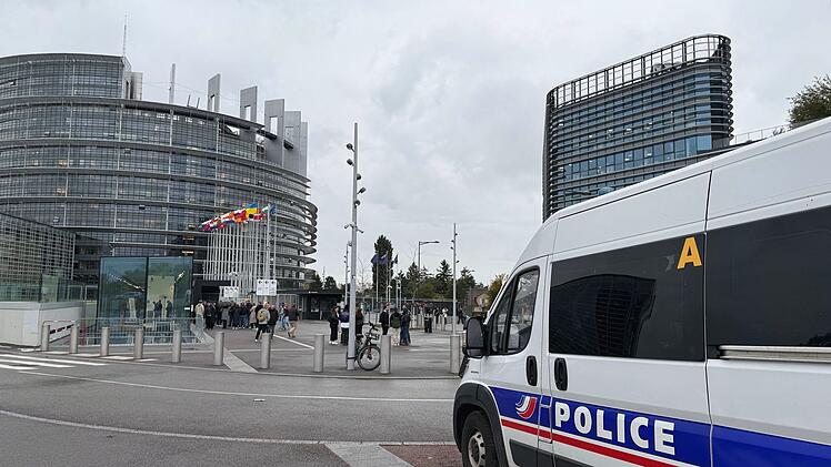 Ermittler durchsuchen B&uuml;ros rechter Fraktion im EU-Parlament