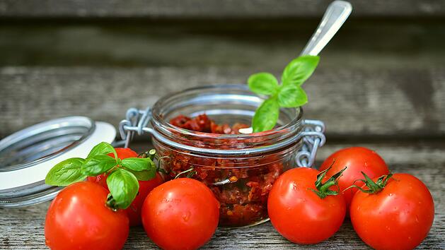 Tomaten-R&uuml;ckruf in zwei Superm&auml;rkten