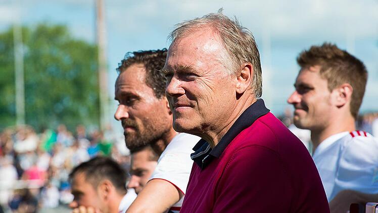 Trainer von Manuel Neuer & Friends: Hermann Gerland.