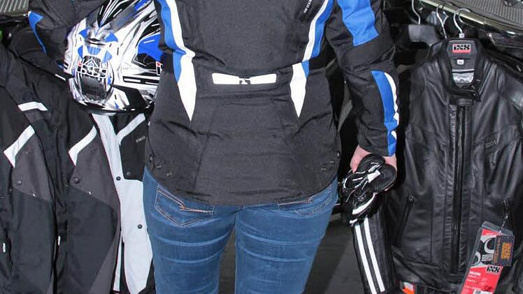 Normaler Look - aber Motorradkleidung Foto: Jürgen Gärtner