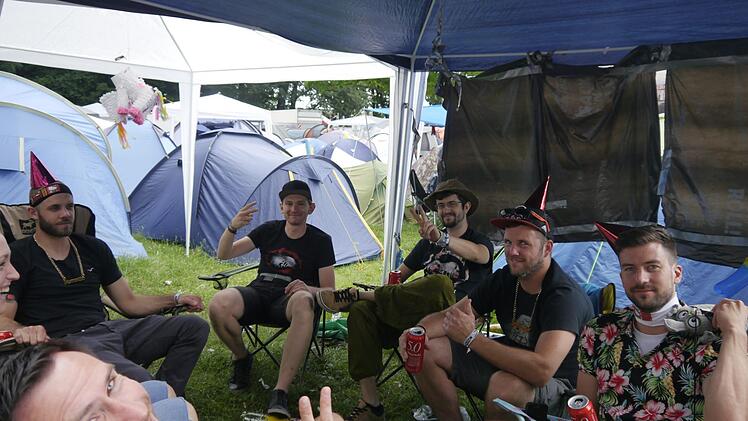 Außerhalb des Festivalgeländes gilt bei Rock im Park: Camping-Verbot. Die Stadt greift durch. Foto: Robert Wagner