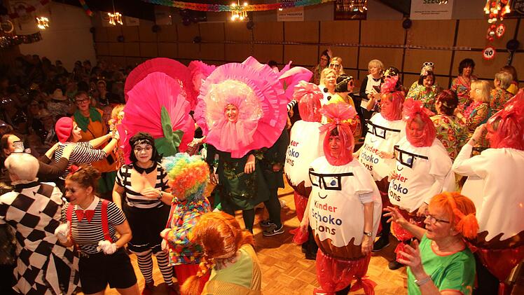 Weiberfasching des TV 48 Coburg Foto: Michael Stelzner