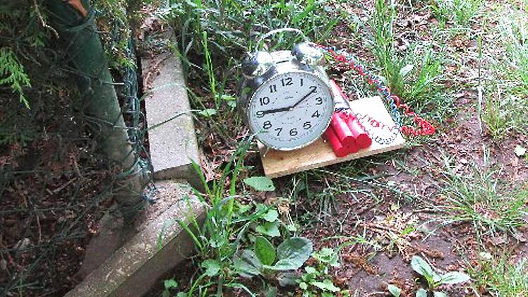Diese und andere "Bomben" waren am Samstag in Bamberg versteckt.  Foto: Polizei