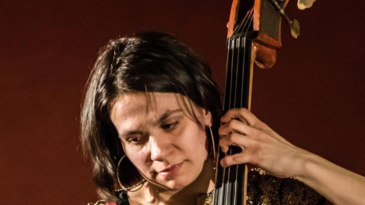 Das Quartett der Kontrabassistin Sina Rien gastierte  mit Christopher Lübeck (Klavier), Christian Patzer (Flöte, Saxofon) und Claas Lausen (Schlagzeug).Foto: Jochen Berger
