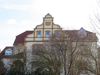 Noch liegt es da wie im Dornröschen-Schlaf. Das ändert sich vielleicht schon am Montag, 14.  März. In den letzten Tagen wurde das Seniorenheim für die Ankunft von Ukraine Flüchtlingen vorbereitet.