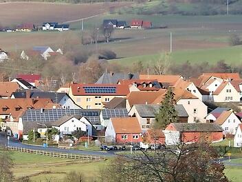 Der Hauptort Pfarrweisach (Vordergrund) ist eines von neun Dörfern im Pfarrweisacher Gemeindegebiet, Foto: Eckehard Kiesewetter
