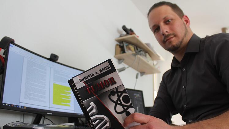 Der studierte Historiker Meier lebt in Eggolsheim und entschied sich bewusst gegen einen regulären Beruf. Foto: Ronald Heck