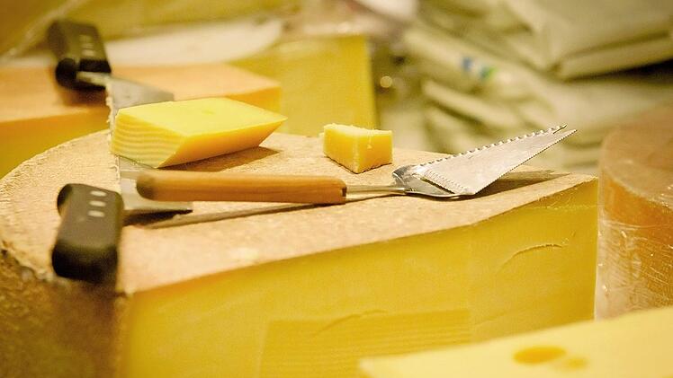 "Ein gr&ouml;&szlig;eres St&uuml;ck vom K&auml;se" - das fordert die Gewerkschaft f&uuml;r die rund 17&nbsp;000 Besch&auml;ftigten in der Milchverarbeitung.  Foto: NGG/Tobias Seifert