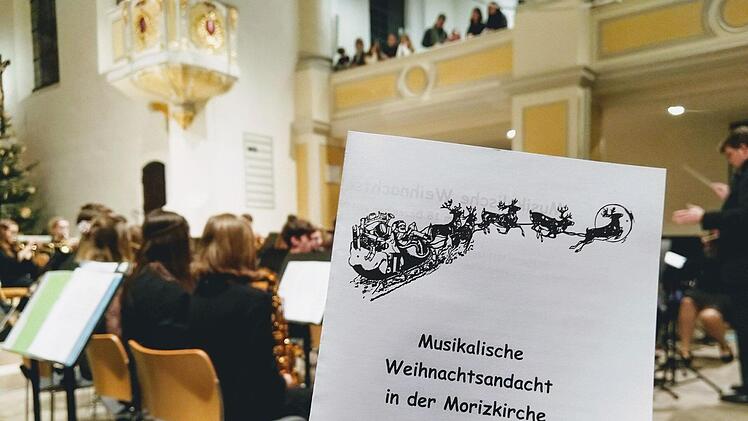 Ein stimmungsvolles weihnachtliches Konzert gestaltete das Gymnasium Albertinum in der Coburger Morizkirche.Foto: Jochen Berger