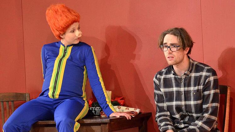 Das Sams (Tonja Fechter) und Herr Taschenbier (Lukas Redemann).  Foto: Sebastian Worch