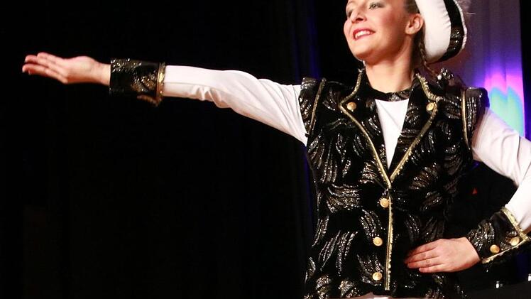 Tanzmariechen Nicole Gomer. Foto: Jürgen Gärtner