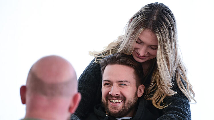 Rosenheim: Eishockeyspieler Mike Glemser nach Unfall gel&auml;hmt