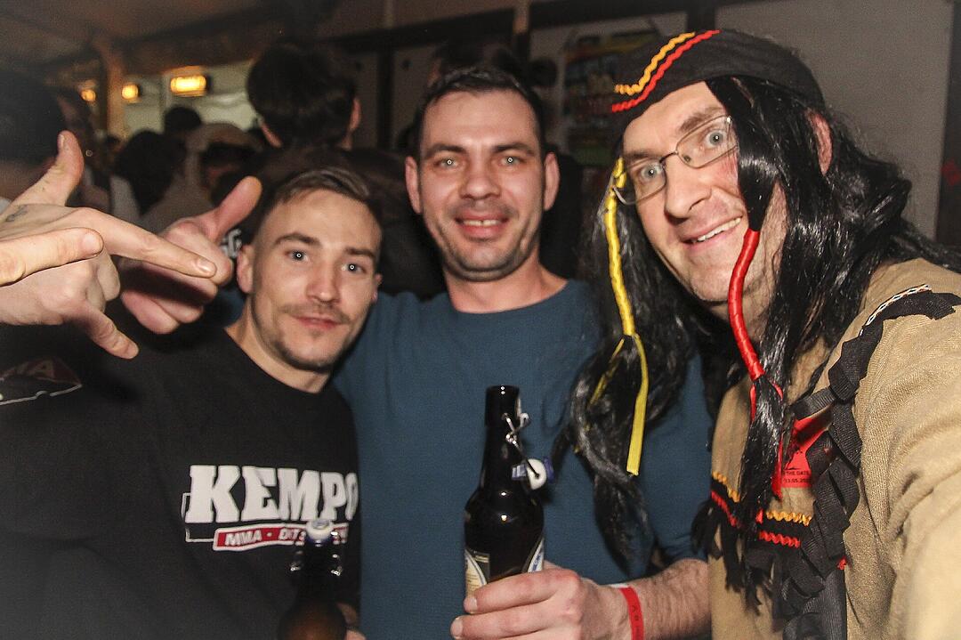 Super Stimmung beim Meeder Zeltfasching 2025!