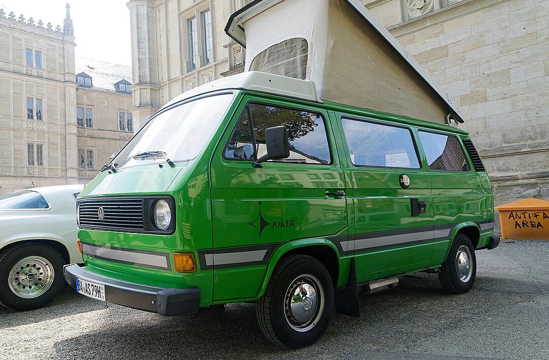 Über 500 Autos zogen Besucher aus nah und fern an