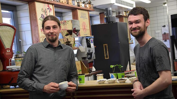 Benjamin Schmitt und Lukas Lippert. Carmen Schmitt