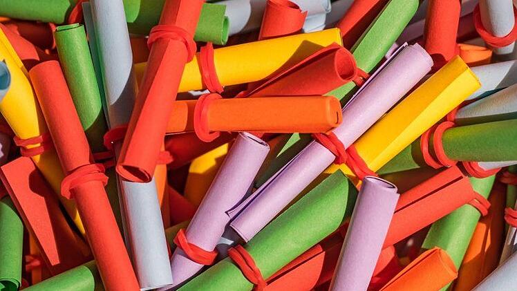 Ein Betrüger hat in Schwebheim bei einer Tombola unrechtmäßig mehrere Gewinne abgestaubt. Symbolbild: gouv/ pixabay.com