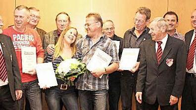 Die Geehrten des TSV Neuhaus Foto: privat