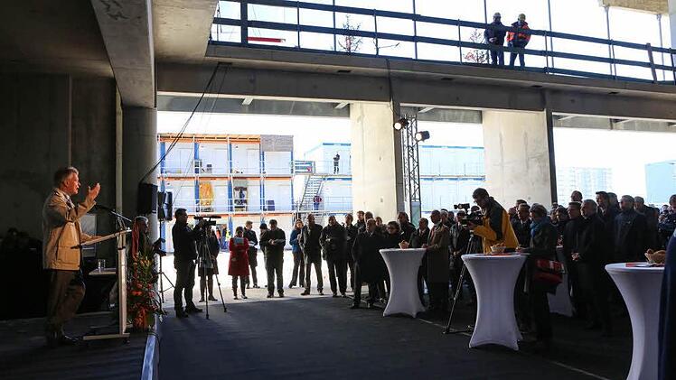 Richtfest für Siemens-Bürogebäude. Foto: Barbara Herbst