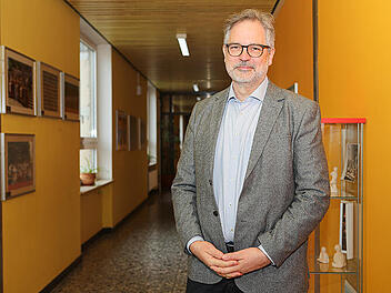 Er h&auml;lt am Dientzenhofer-Gymnasium die F&auml;den in der Hand