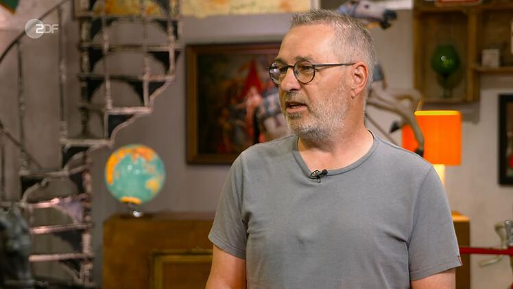 "Ich w&uuml;rde gerne nicht h&ouml;ren, dass es eine F&auml;lschung ist und ich sie wieder nach Hause mitnehmen m&uuml;sste, obwohl meine Frau gesagt hat, ich soll sie nicht mehr nach Hause mitbringen", begr&uuml;ndete Oliver aus Schondorf seinen Besuch in der ZDF-Tr&ouml;del-Show.