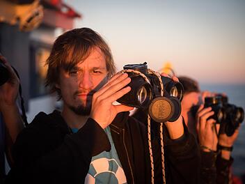 Als Guest Coordinator war Lorenz Schramm zuständig für die täglichen Bedürfnisse wie  Essen und Trinken. Foto: Grodotzki/Seawatch e.V.