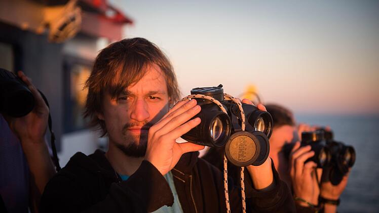 Als Guest Coordinator war Lorenz Schramm zuständig für die täglichen Bedürfnisse wie  Essen und Trinken. Foto: Grodotzki/Seawatch e.V.