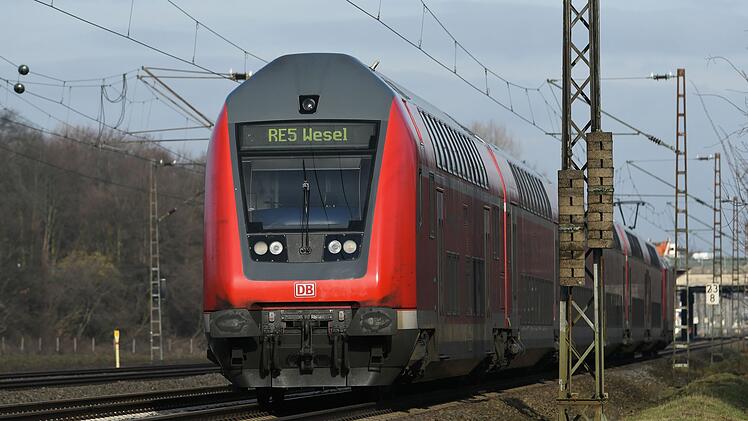 Bahnstrecke Düsseldorf - Köln